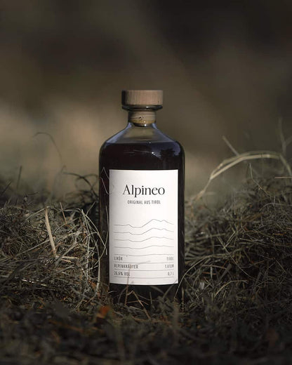 Alpineo auf einer Almwiese